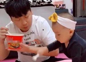 娱乐吃瓜酱偷外卖